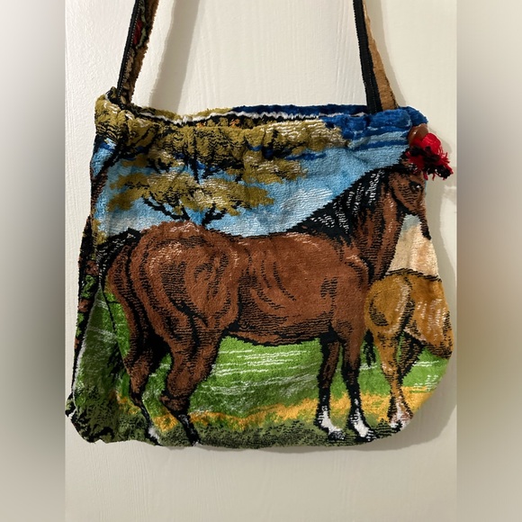 Stunning Handmade Horse Bucket Purse 15 x 15 with a 16 inch drop new without tgs - Picture 3 of 7